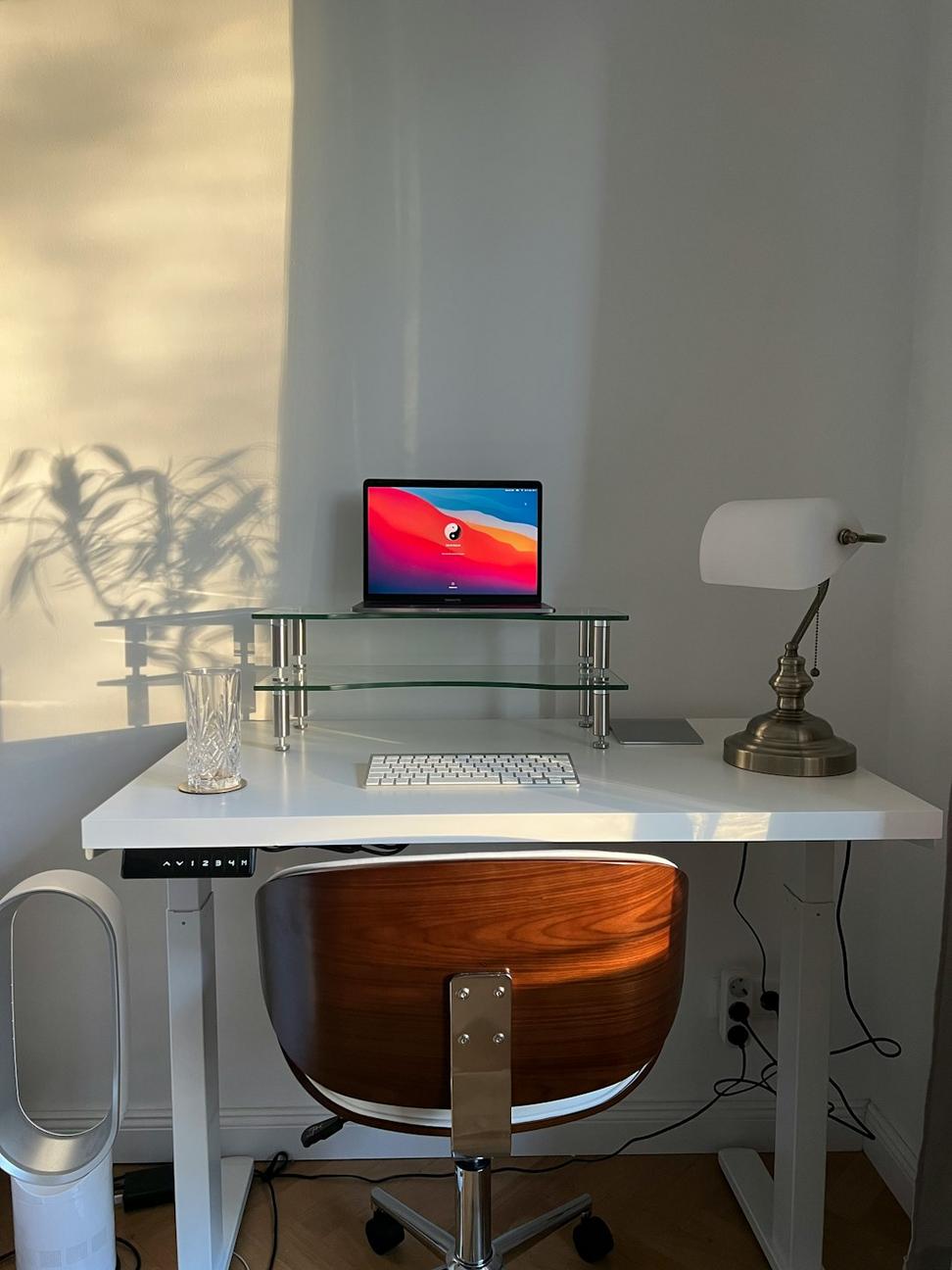 Valley Room Workspace