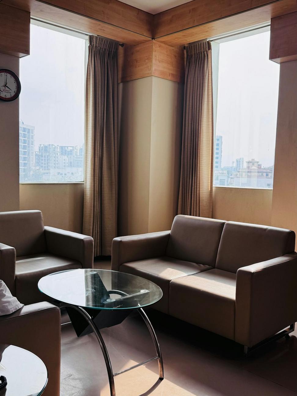 Quinthar Penthouse Suite